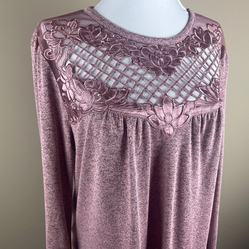 Maurices Long Sleeve Fine Knit Top Size L Pink Black Heathered Print Floral Lace